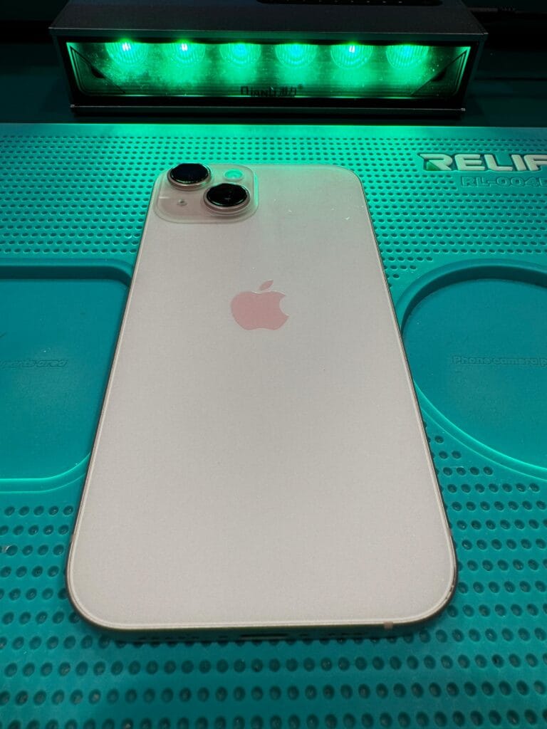 iPhone 14 laadt niet op