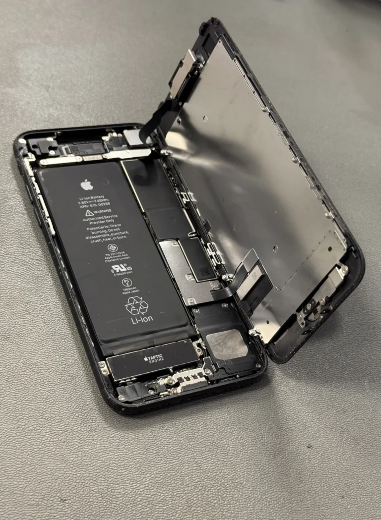 iPhone-Scherm-reparatie-Schiedam-scaled.webp